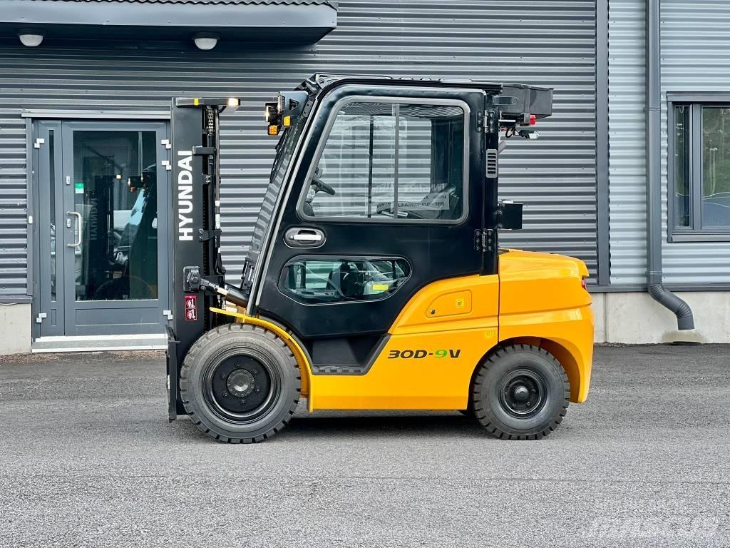 Hyundai 30D-9V Dízel targoncák