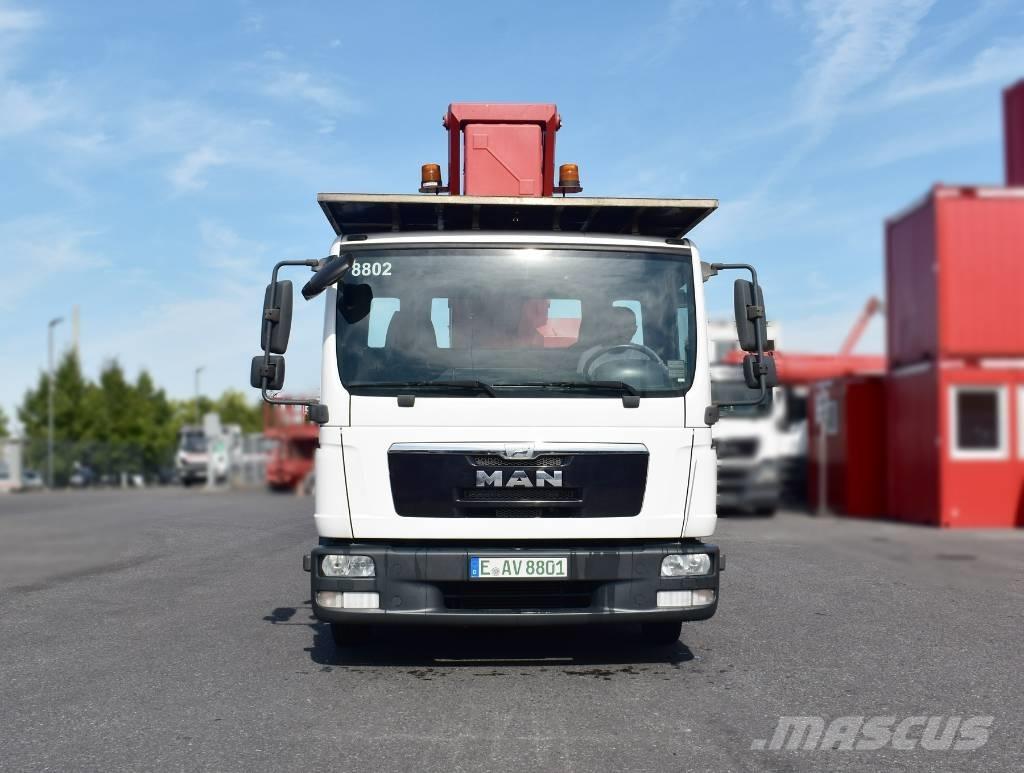 Ruthmann T 330 Teherautóra szerelt emelők és állványok