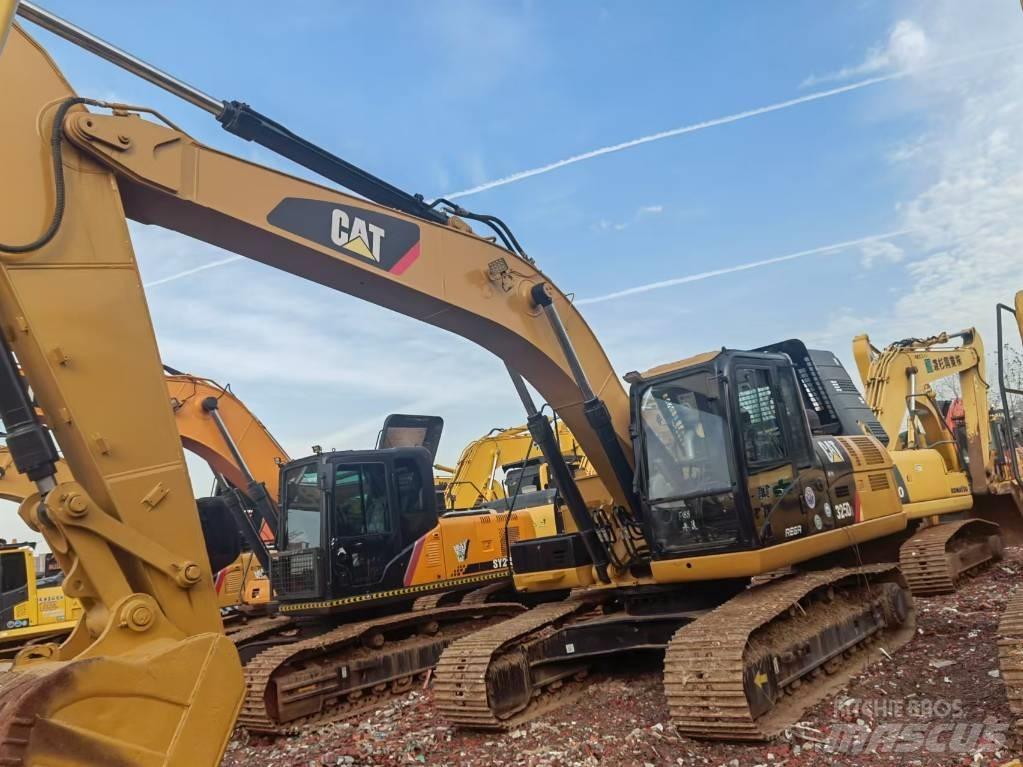 CAT 325 D2 Lánctalpas kotrók
