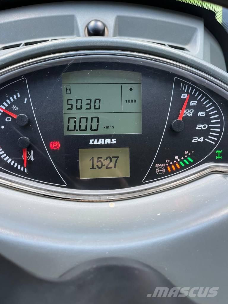 CLAAS Axion 800 CIS Traktorok