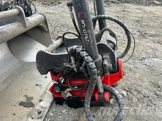 Hitachi ZX 210 LC-6 Lánctalpas kotrók