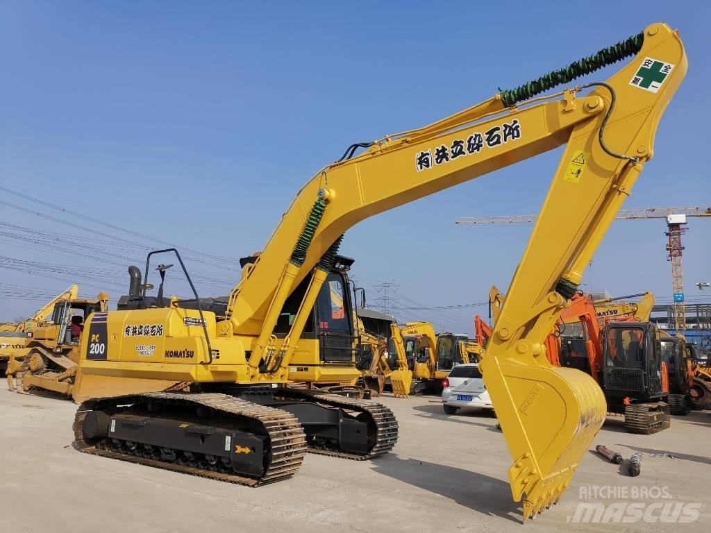 Komatsu PC 200-8N1 Lánctalpas kotrók