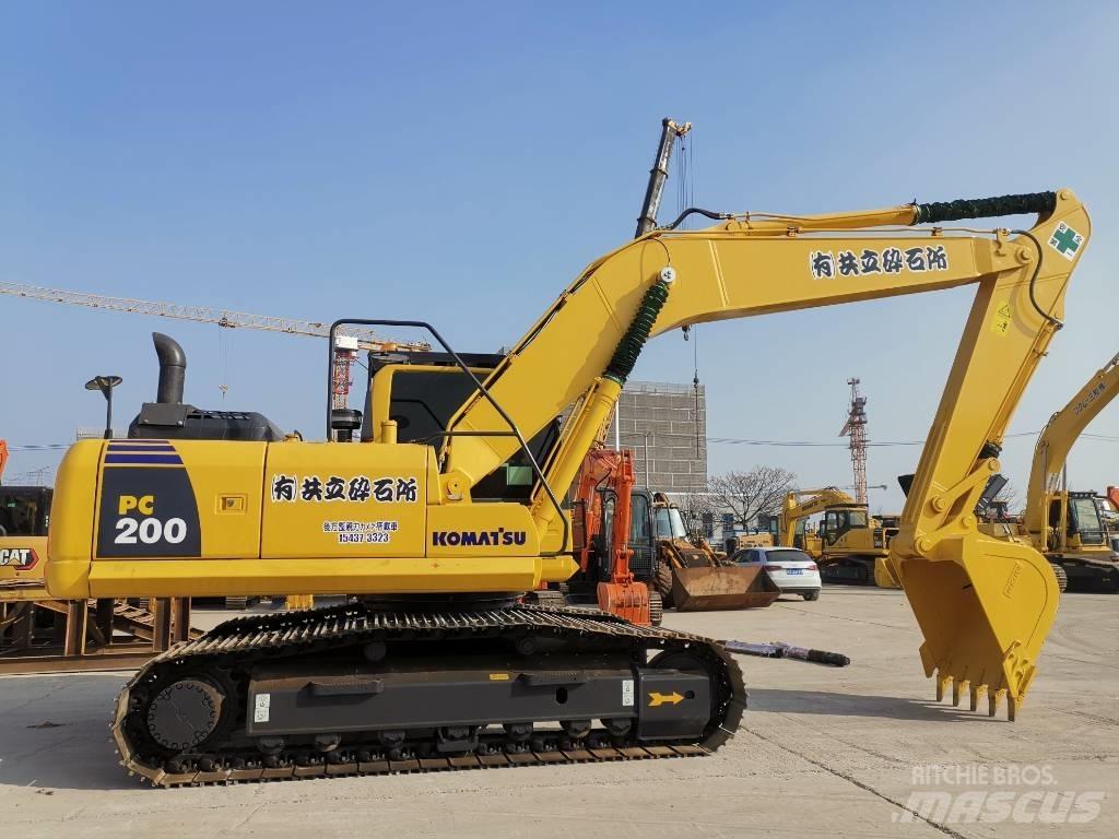 Komatsu PC 200-8N1 Lánctalpas kotrók
