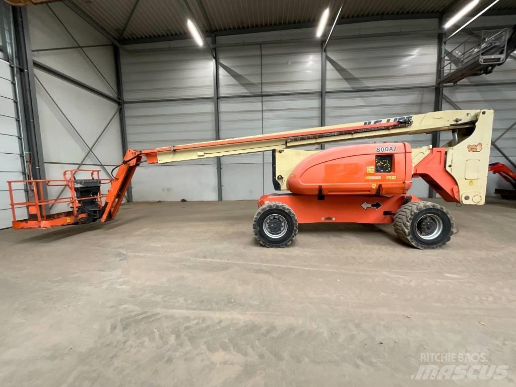 JLG 800 AJ Karos emelők