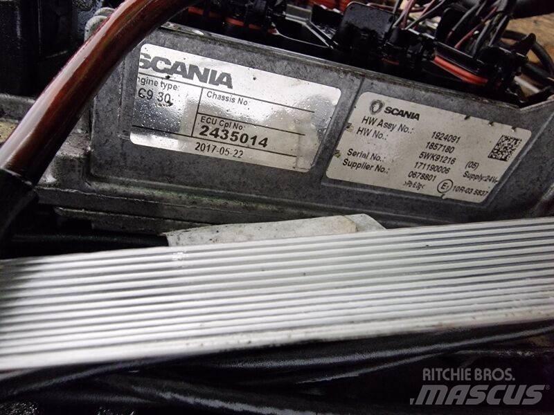 Scania DC930 C01 Motorok