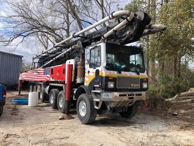 TOR T-63120 Betonpumpák
