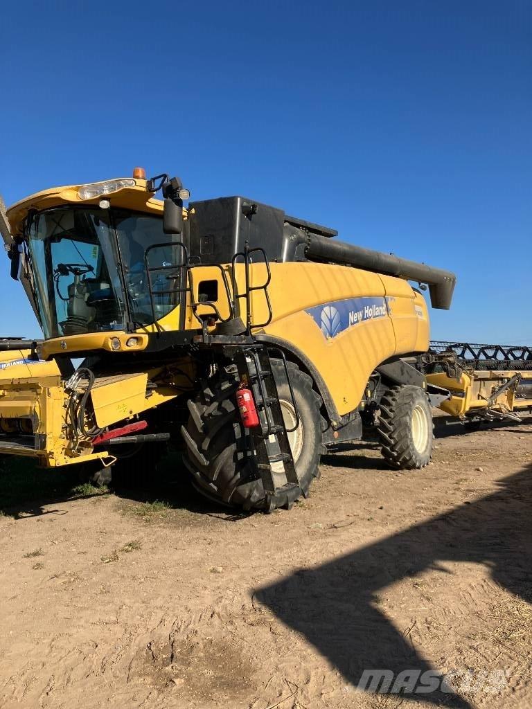 New Holland CX 8080 Kombájnok