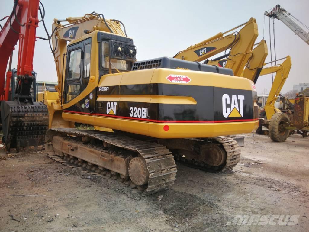 CAT 320 B L Lánctalpas kotrók
