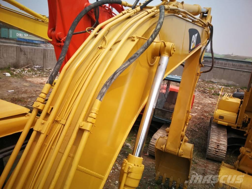 CAT 320 B L Lánctalpas kotrók