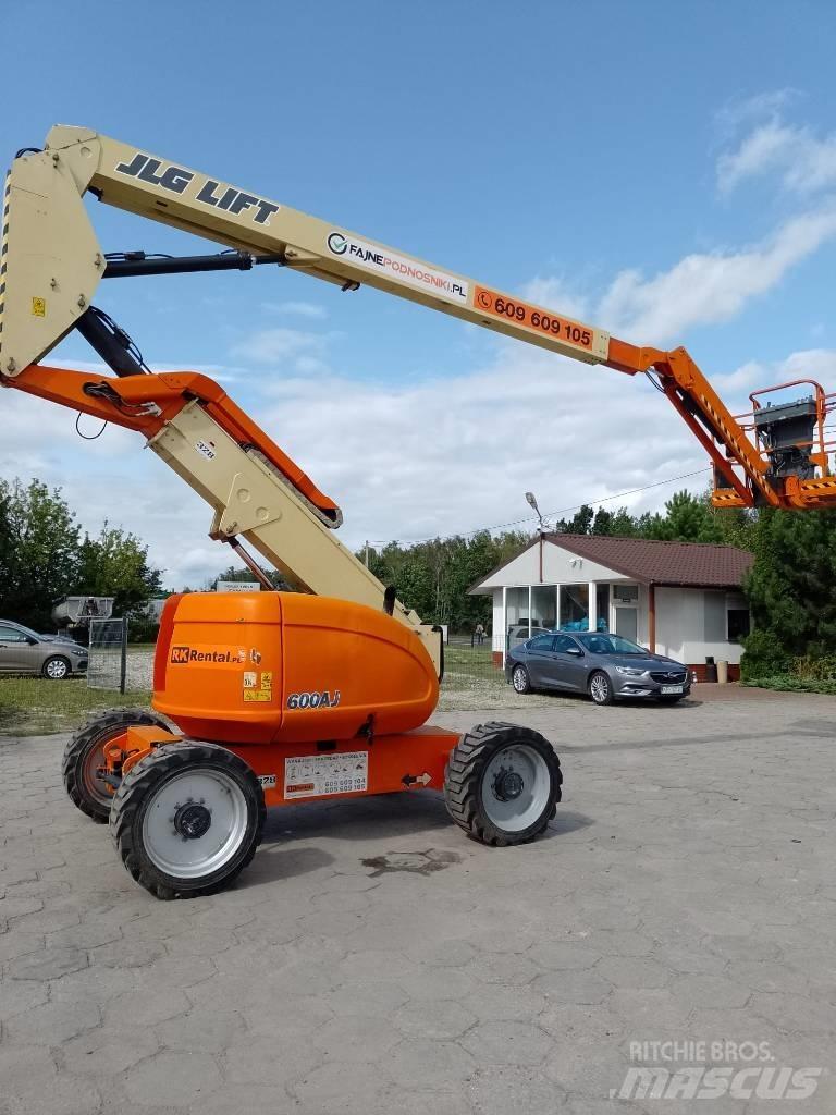 JLG 600 AJ Karos emelők