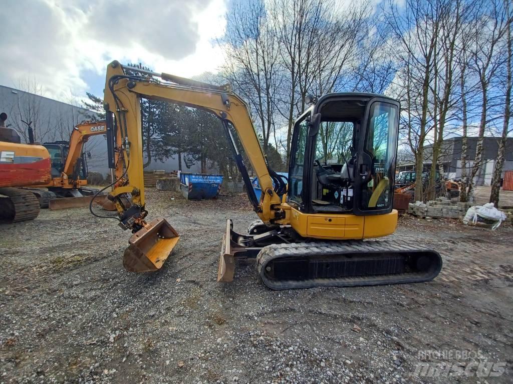 CAT 305 Mini kotrók < 7t