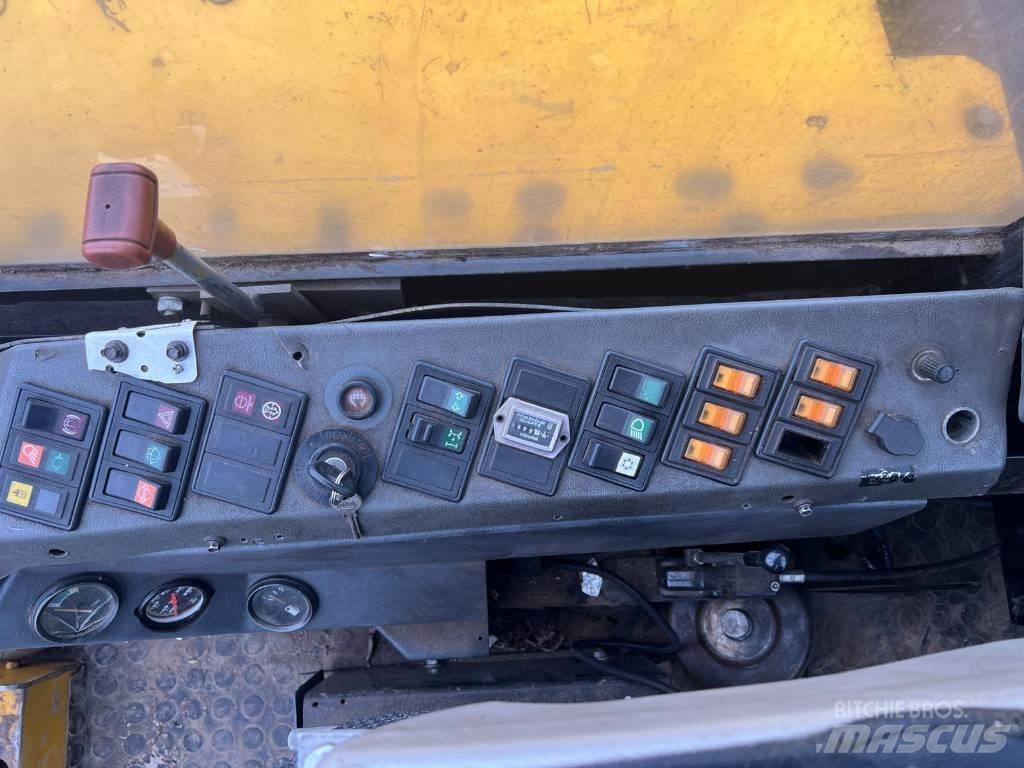 Yanmar C 60 R Lánctalpas dömperek