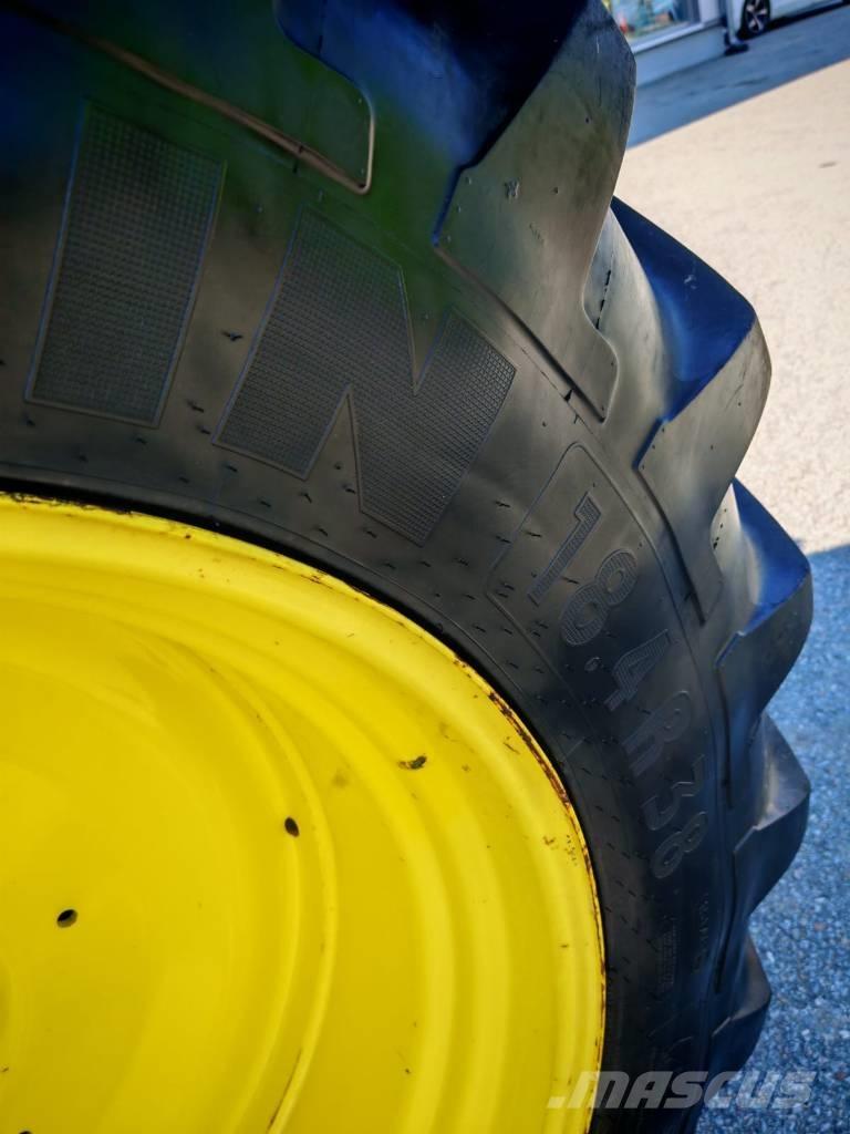 John Deere 6115 R Traktorok