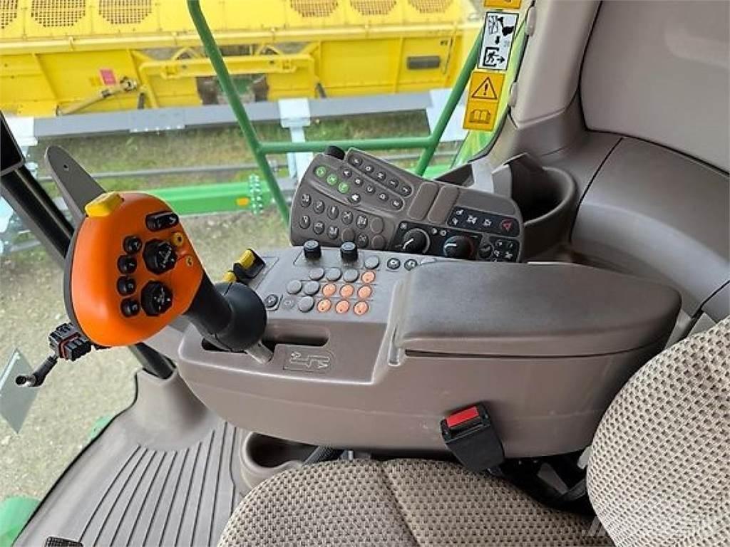 John Deere T560i Kombájnok
