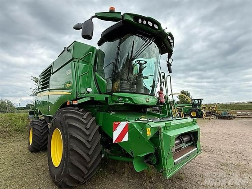 John Deere T560i Kombájnok