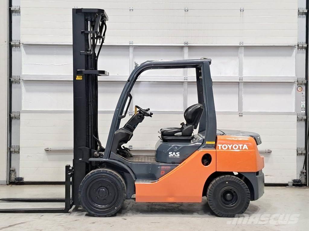 Toyota 02-8FDF30 Dízel targoncák