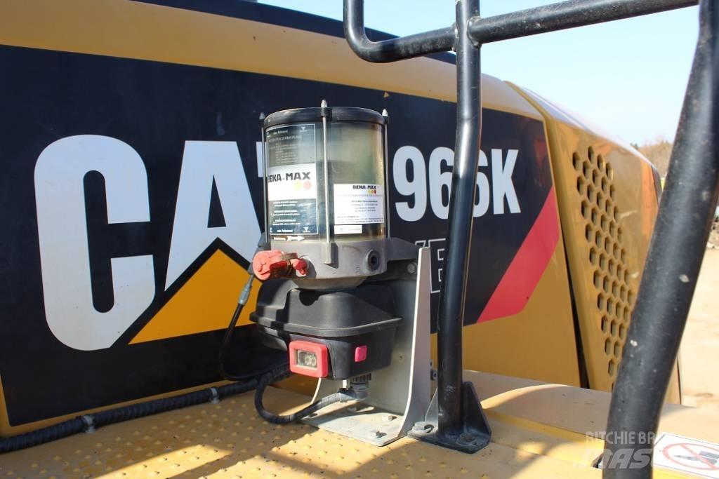 CAT 966 KXE Gumikerekes homlokrakodók