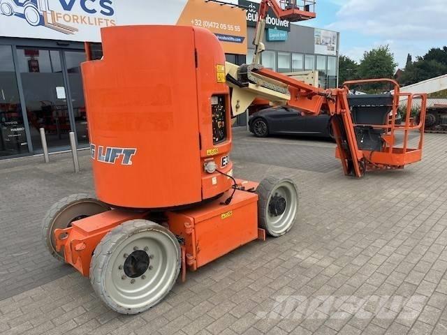 JLG E 300 AJP Karos emelők