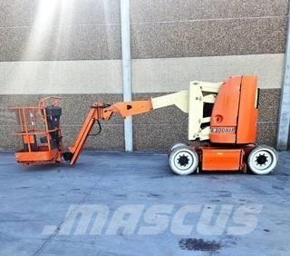 JLG E 300 AJP Karos emelők