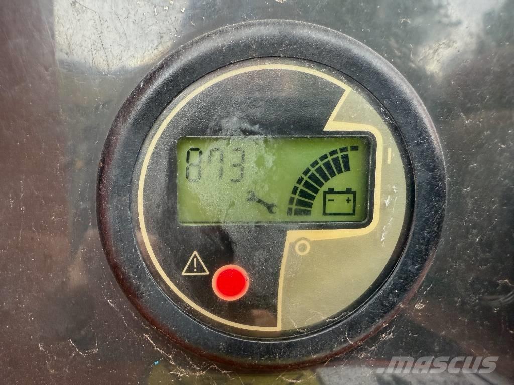 JLG 660 SJ Karos emelők