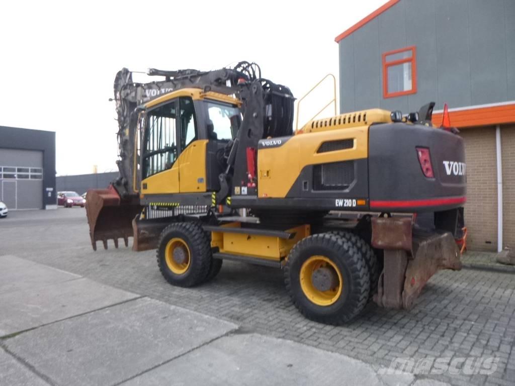 Volvo EW 210 D Gumikerekes kotrók