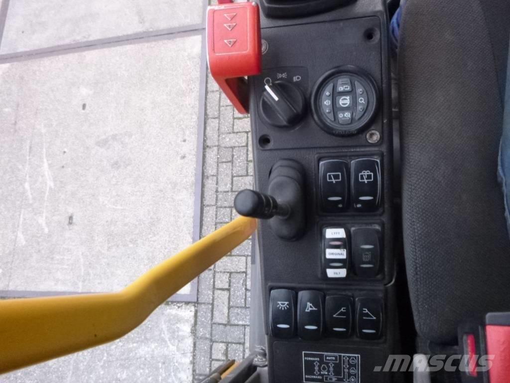 Volvo EW 210 D Gumikerekes kotrók