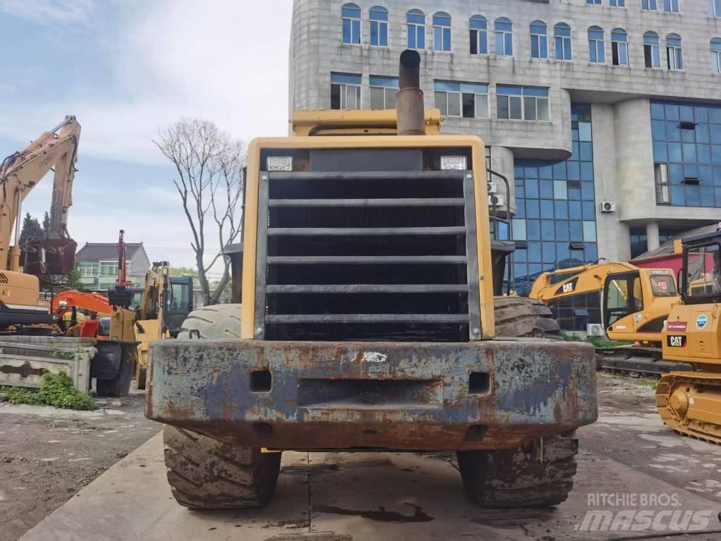 Komatsu WA 500-3 Gumikerekes homlokrakodók