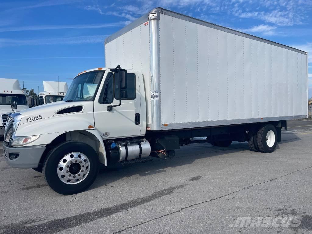 International 4300 Dobozos teherautók