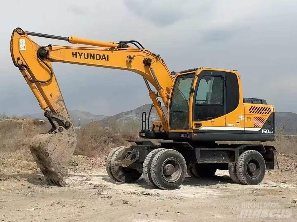 Hyundai 15 BT-9 Gumikerekes kotrók