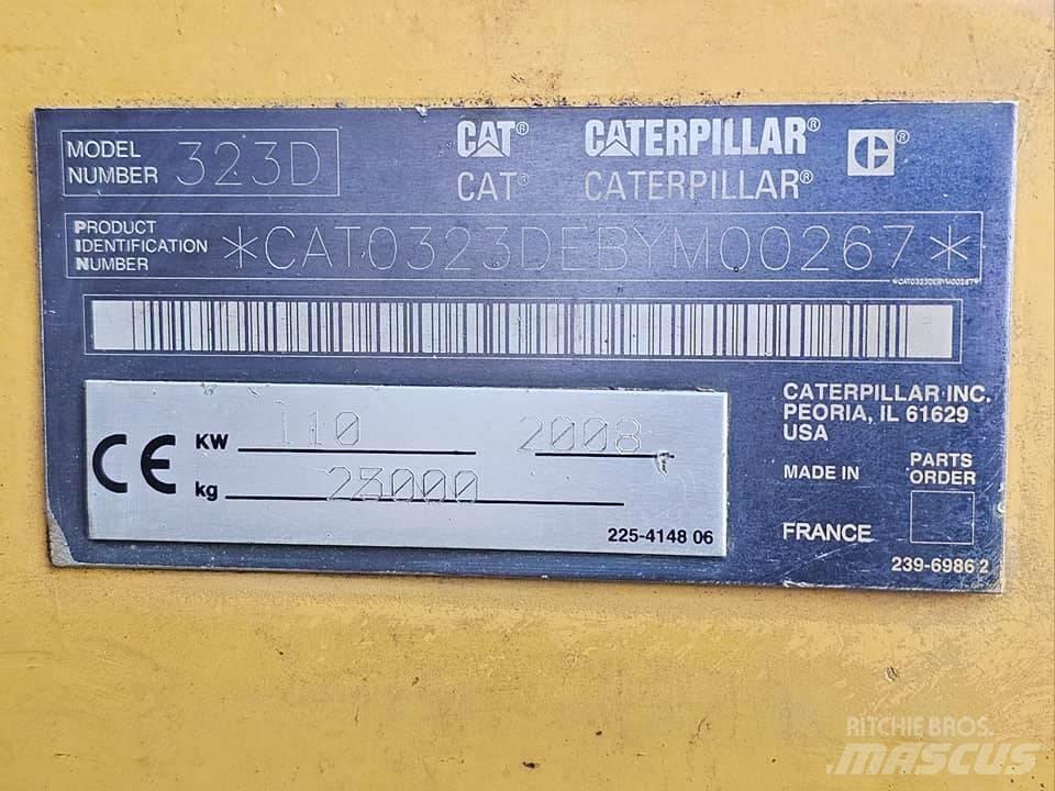 CAT 323 D L Lánctalpas kotrók