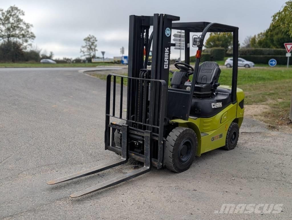 Clark GTS 25 D Dízel targoncák