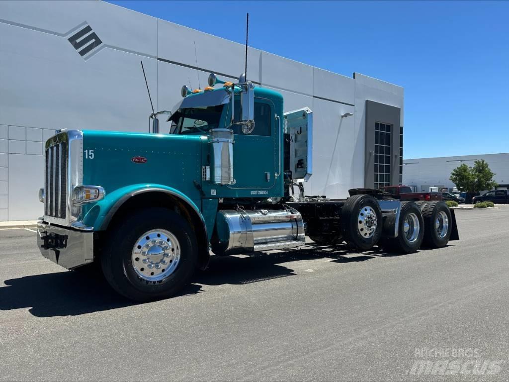 Peterbilt 388 Nyergesvontatók