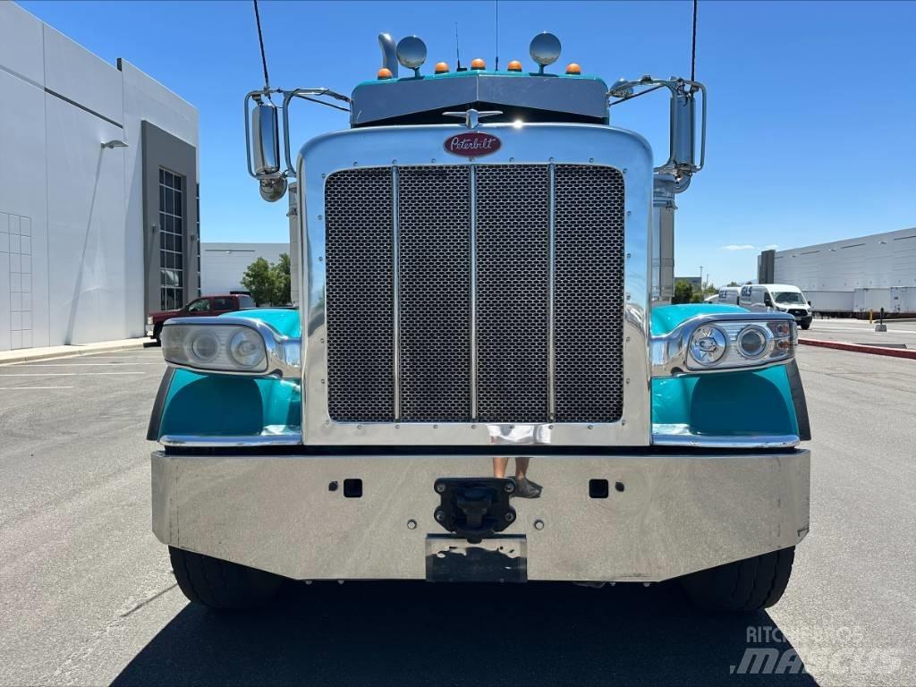 Peterbilt 388 Nyergesvontatók