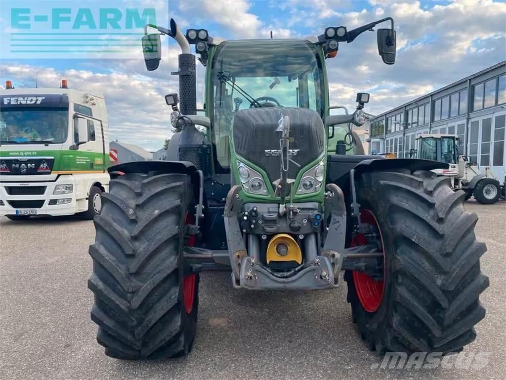 Fendt Vario 718 Traktorok