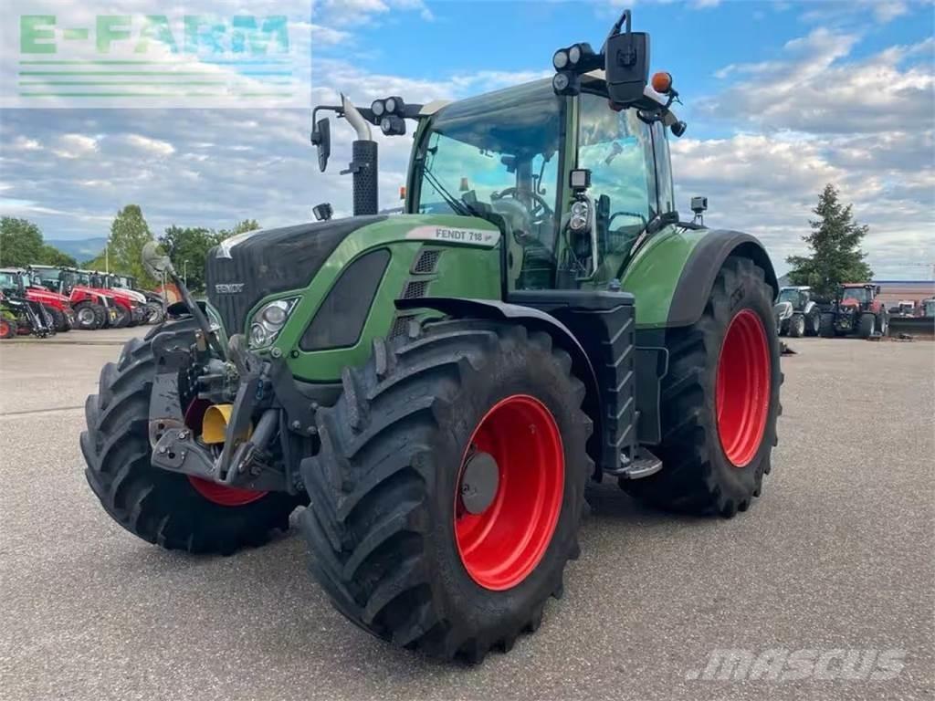 Fendt Vario 718 Traktorok