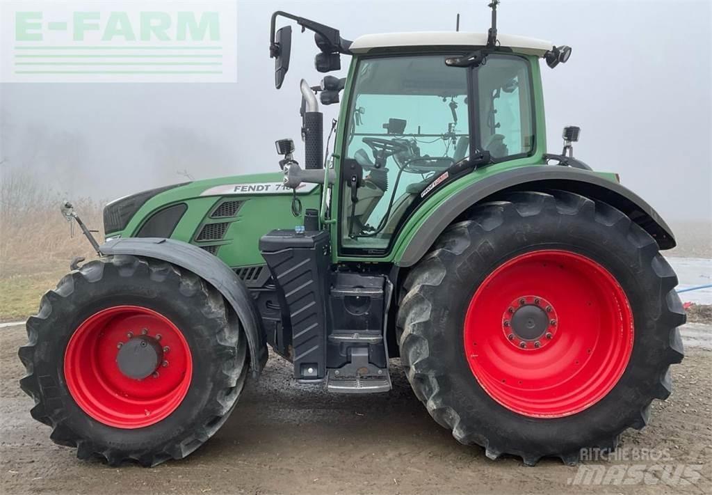 Fendt Vario 718 Traktorok