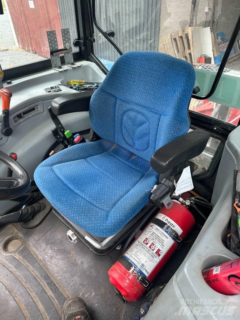 New Holland T 5040 Traktorok