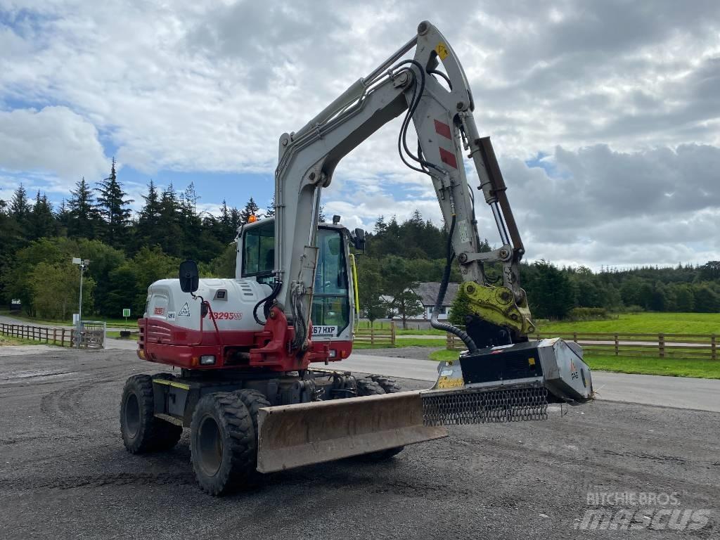 Takeuchi TB 295 W Erdészeti Kotrók