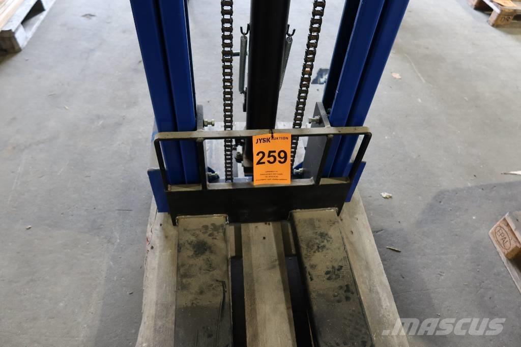 NH SFH1025 Kézi raklapemelők