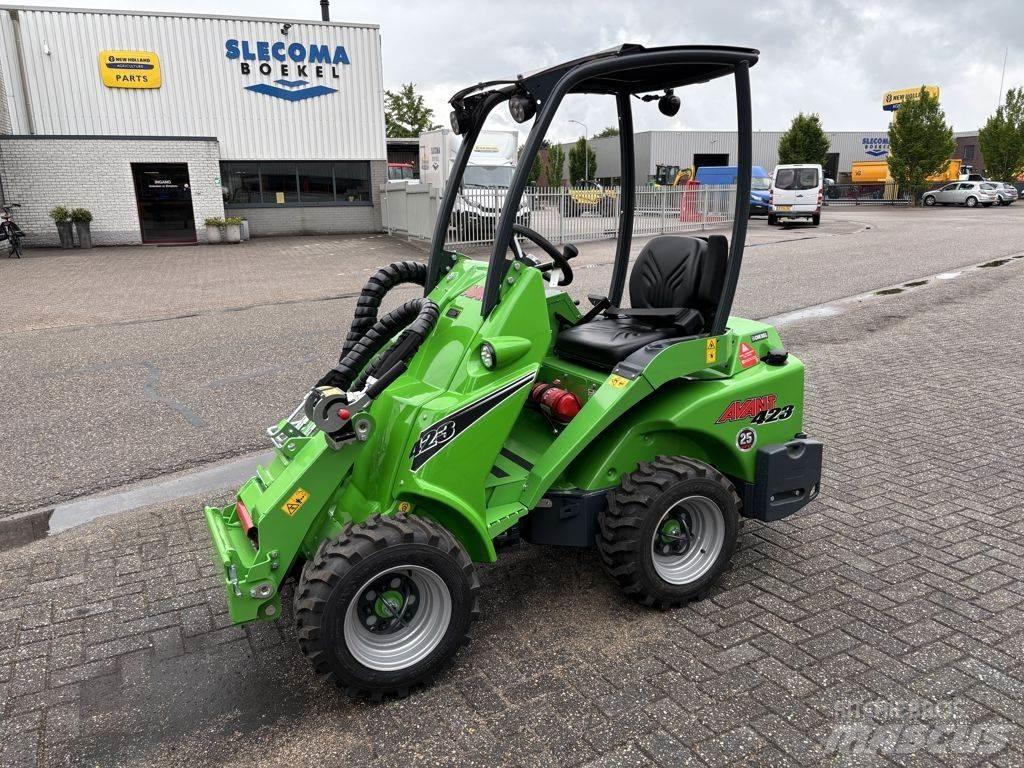 Avant 423 TDL Gumikerekes homlokrakodók