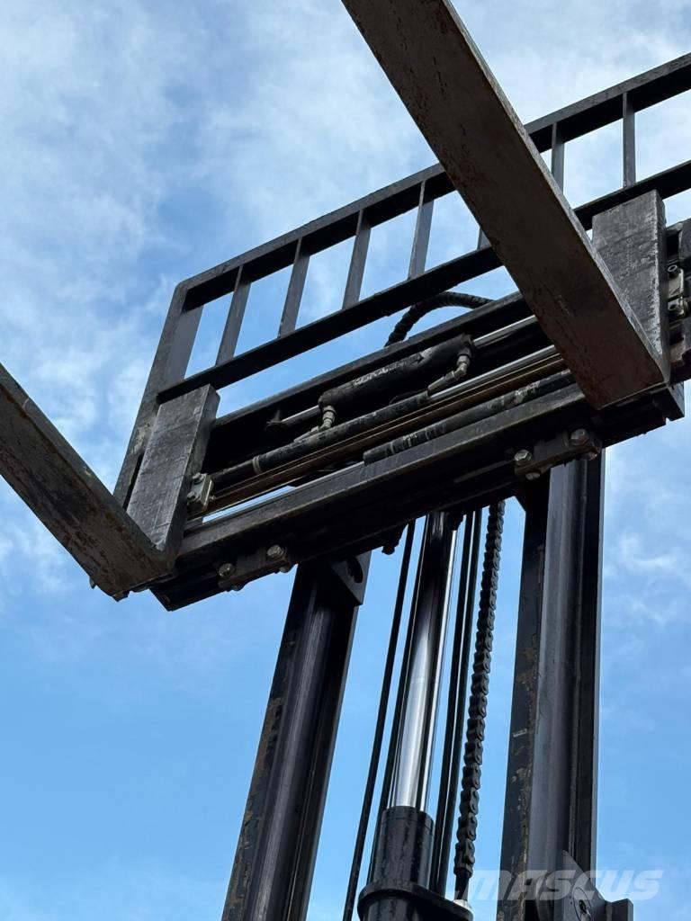 Manitou ME425 Elektromos targoncák