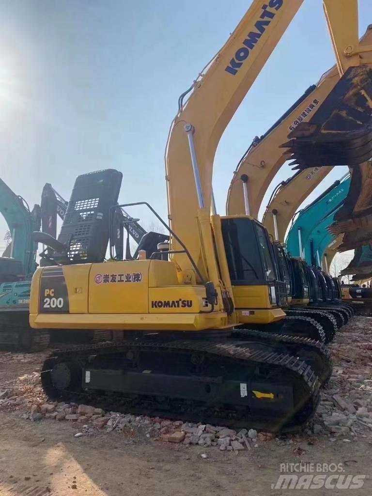Komatsu pc200 Lánctalpas kotrók