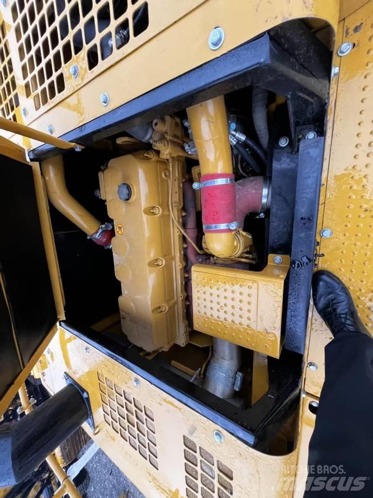 CAT 349 D2 Lánctalpas kotrók