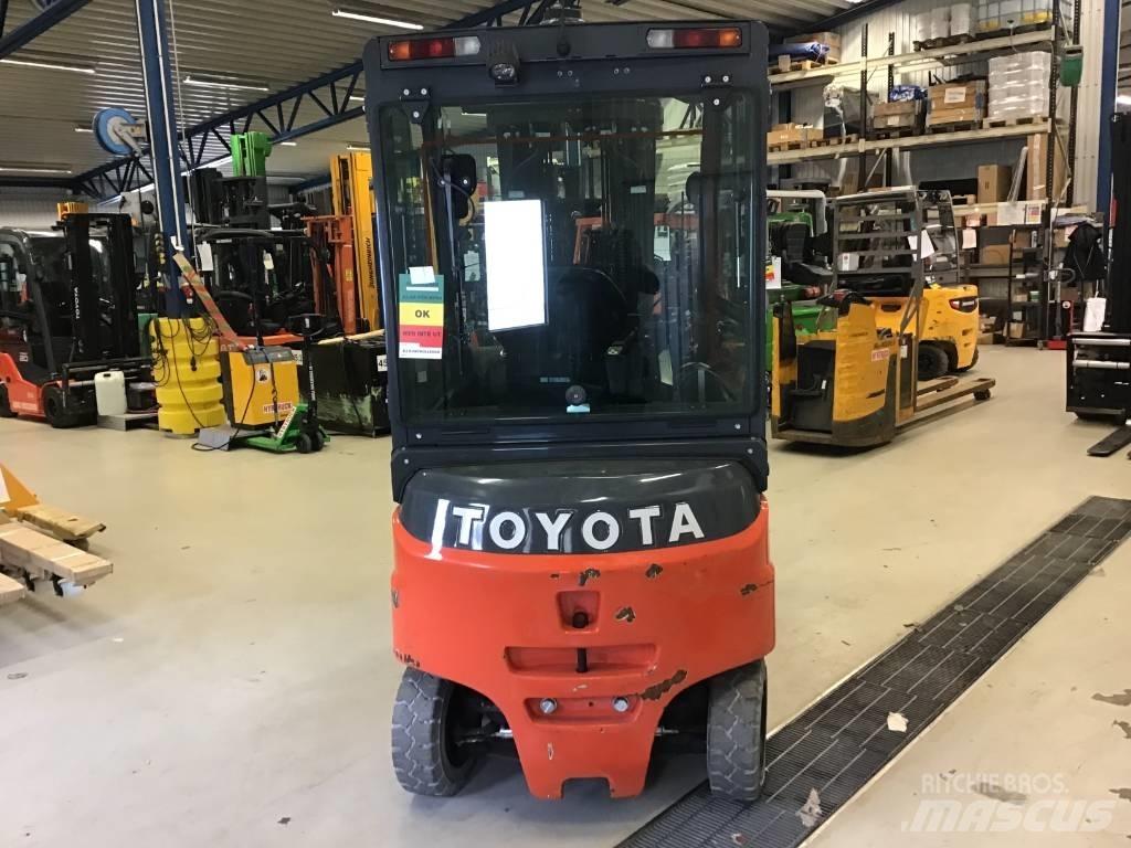 Toyota 8 FB MKT 30 Elektromos targoncák