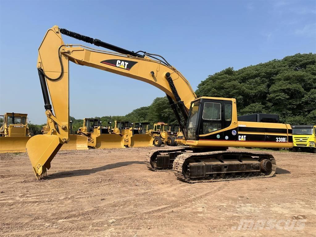 CAT 330 B L Lánctalpas kotrók