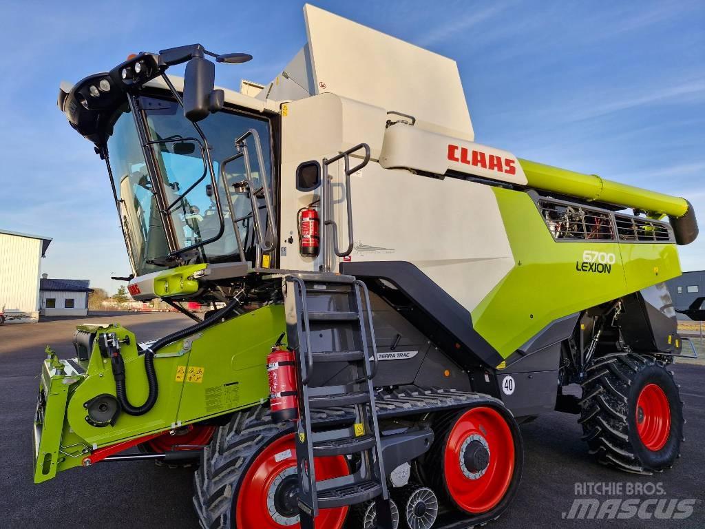 CLAAS LEXION  6700 TT Kombájnok