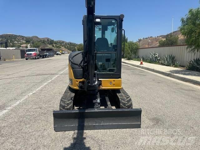 John Deere 35 G Lánctalpas kotrók
