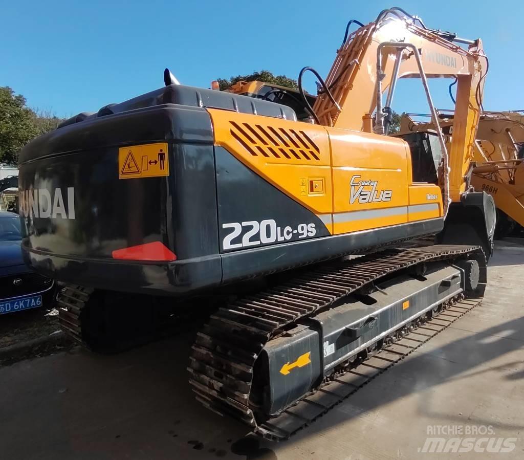 Hyundai 220LC-9S Lánctalpas kotrók