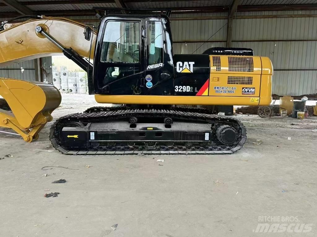 CAT 329 D L Lánctalpas kotrók