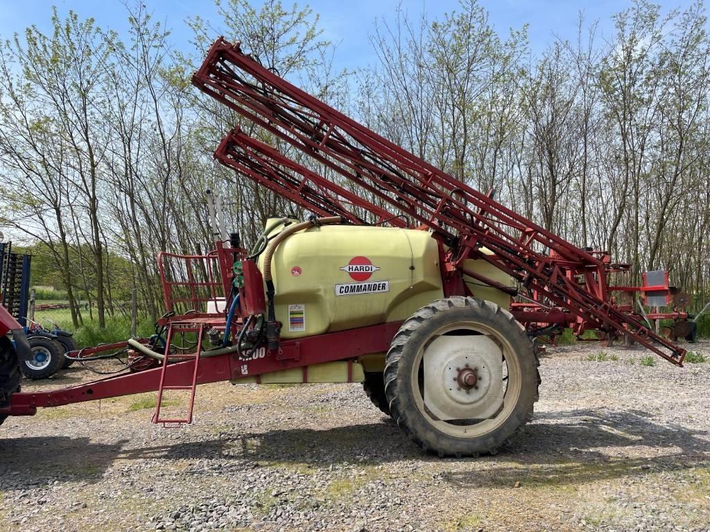 Hardi Commander 4200 Vontatott trágyaszórók